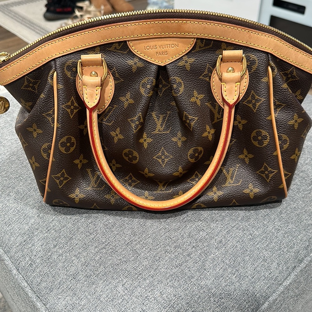 Louis Vuitton Tivoli